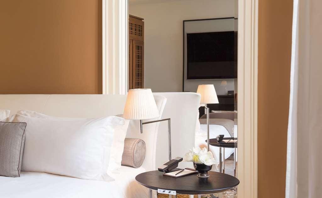 Aman Hotel 5*