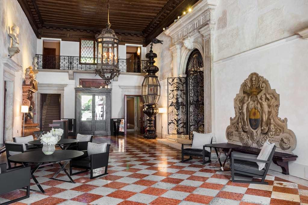 Hotel Aman